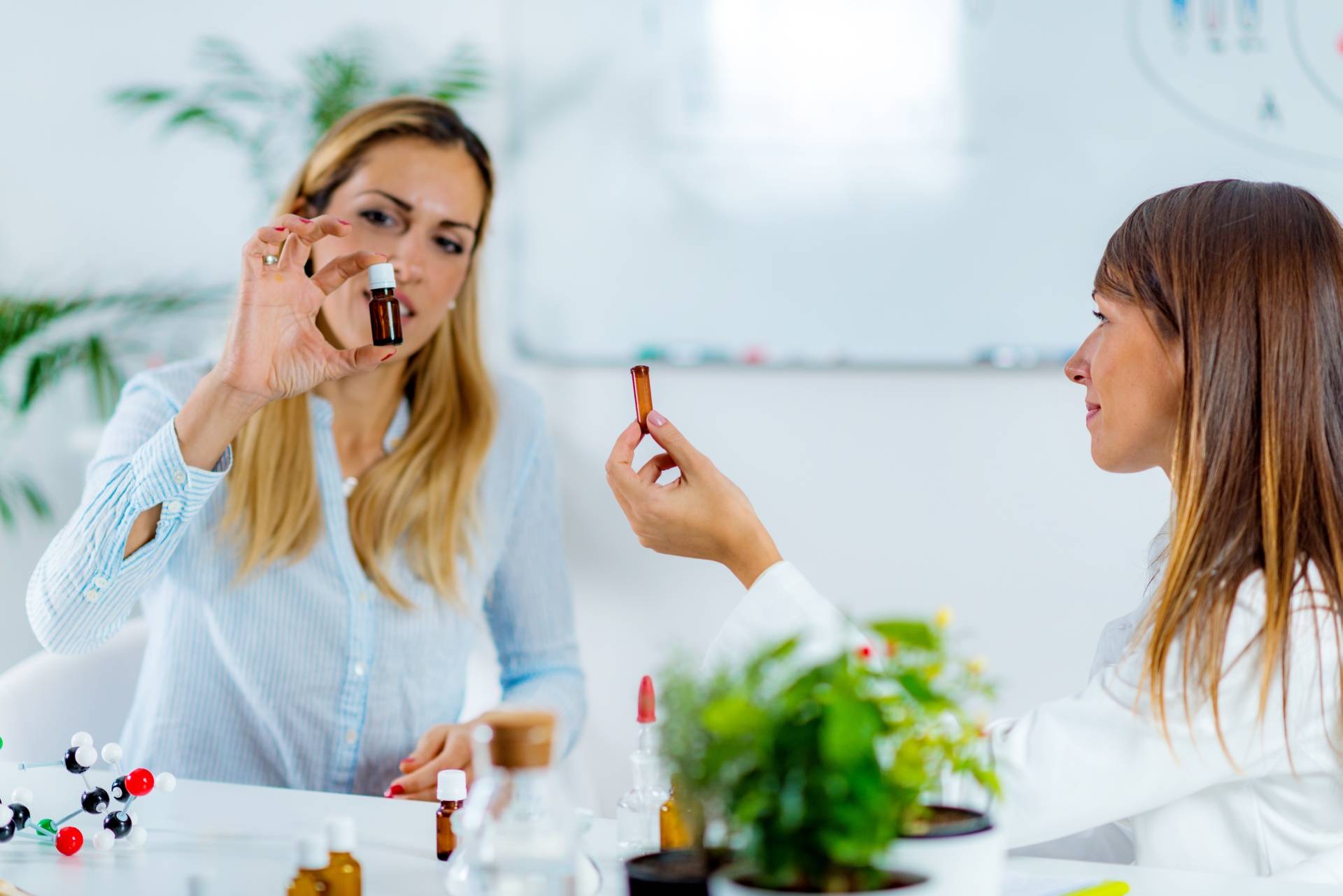 Wizyta u homeopaty - jakie leki homeopatyczne pomogą na zapalenie ucha?