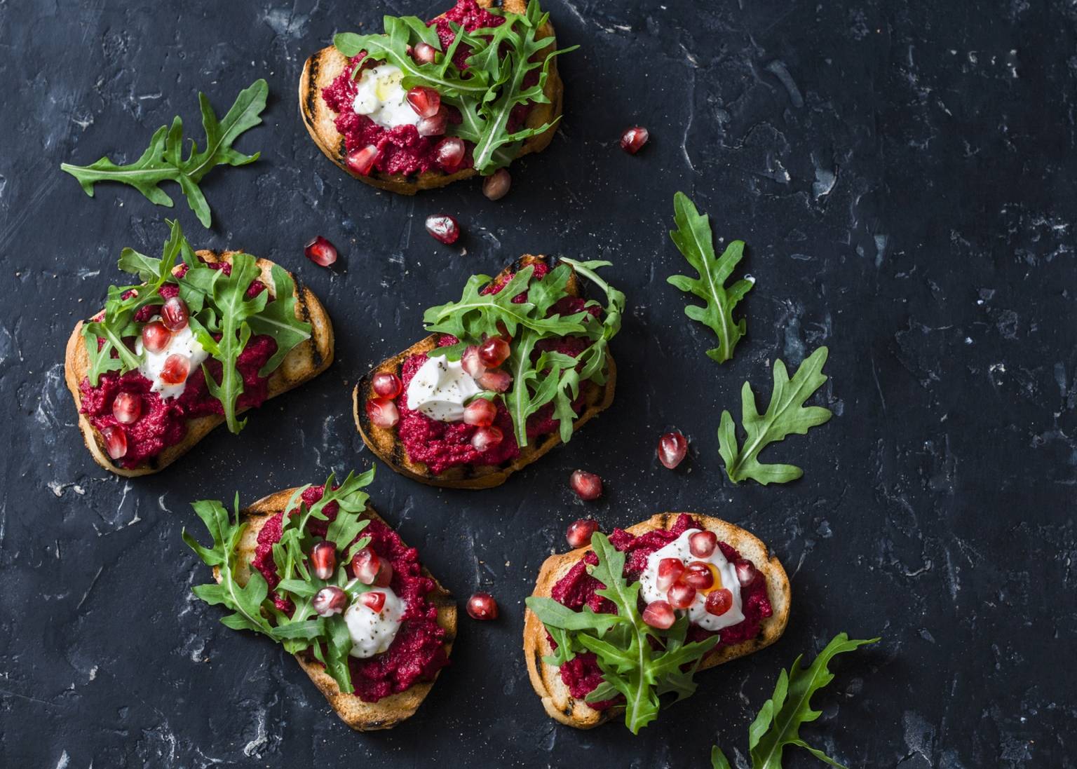 Przepis na pastę warzywną z buraków i słonecznika - dieta bezglutenowa.