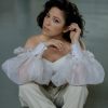 Natalia Kukulska w bieli - portret.