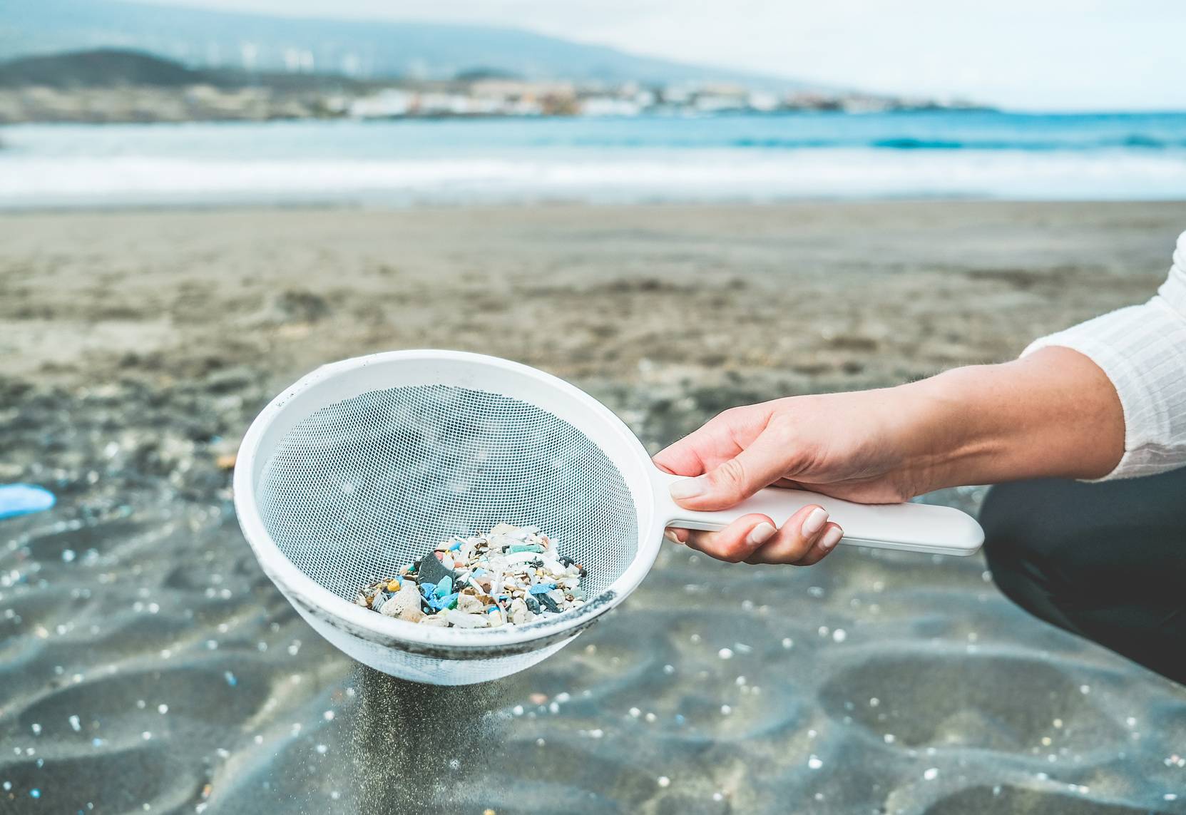Mikroplastik w oceanach - czy jest szkodliwy?