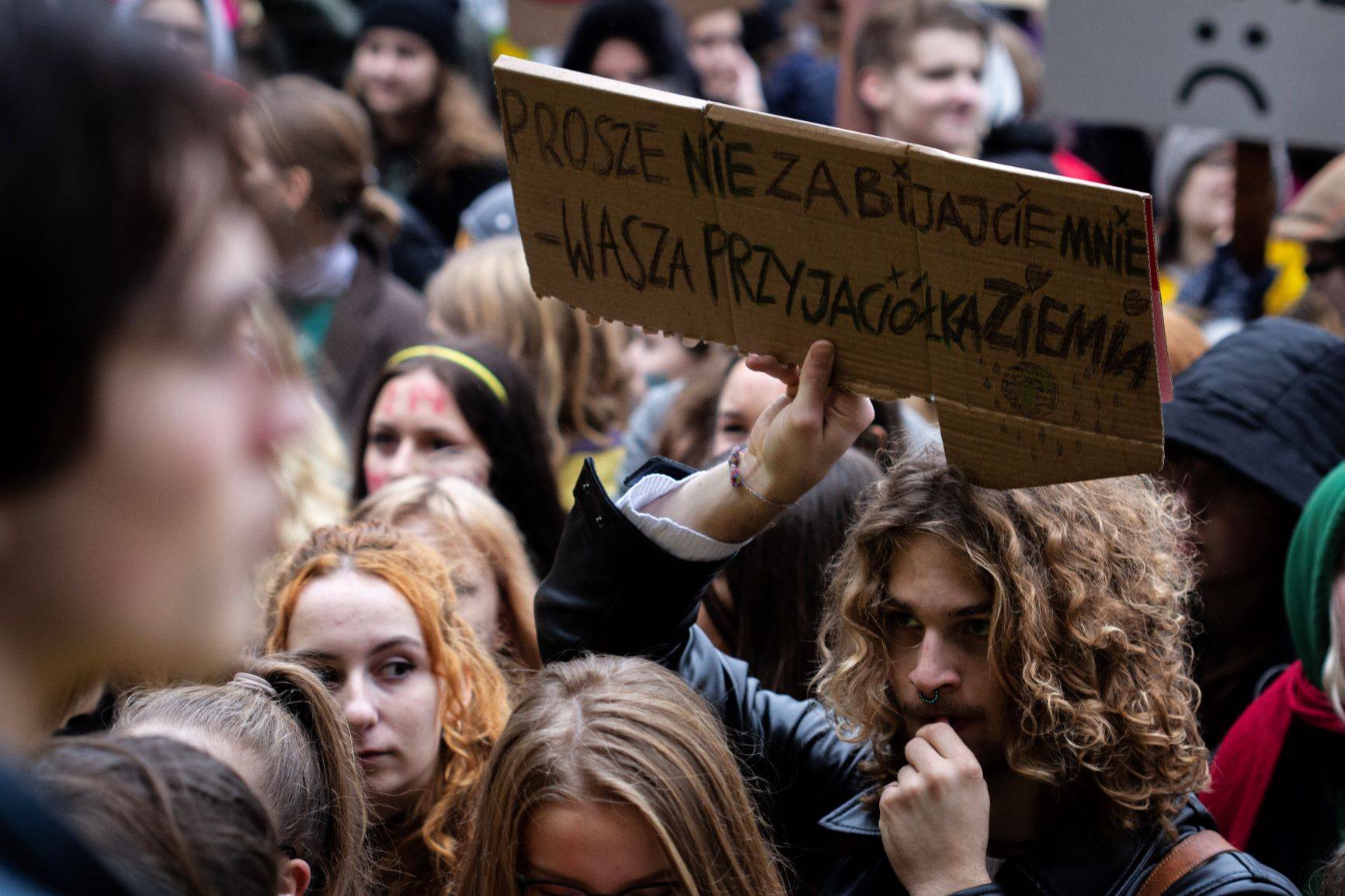 Młodzieżowy Strajk Klimatycznie - młodzież walczy o swoją przyszłość. Jak uratować naszą planetę?